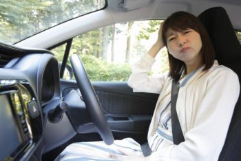 初心者向け！エアコンが臭い？車内の匂い対策はあるの？