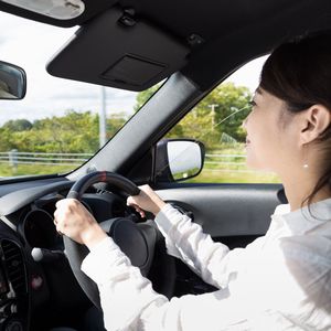 道が狭くても運転しやすい