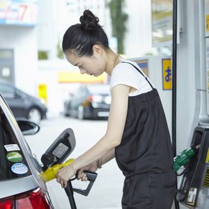 セルフガソリンスタンドの使い方