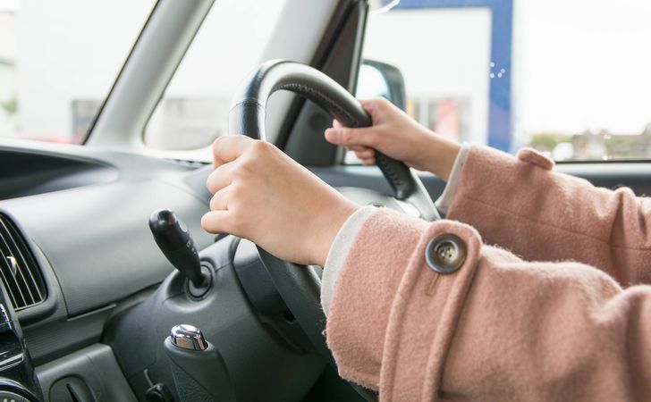 車の静電気を除去する方法