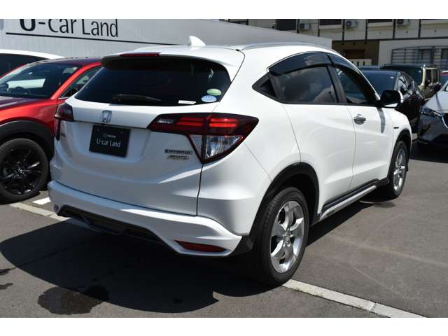 ヴェゼル 1.5 ハイブリッド X Lパッケージ 4WD ホワイトオーキッド