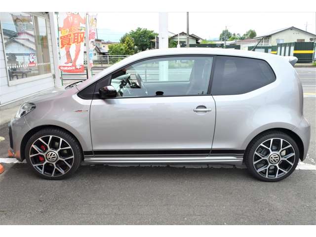 MAD CROSS GRACE 17x8.0J 6/139.7 +20 GB/P TOYO OPEN COUNTRY M