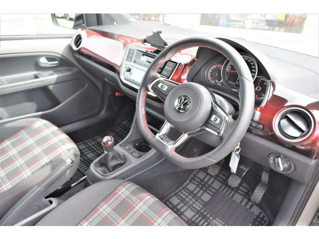 VW up! GTI グレー の中古車詳細 - 中古車情報なら【ラビット】
