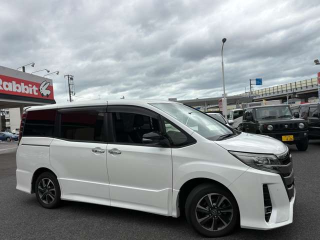 ノア 2.0 Si WxBII ホワイトパールクリスタルシャイン の中古車詳細