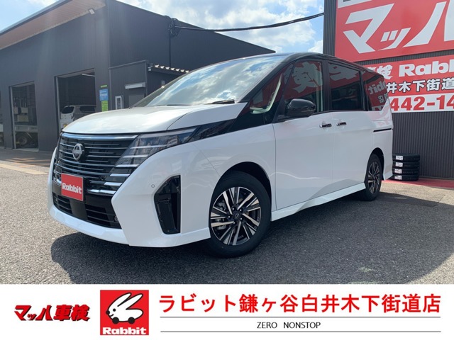 セレナ 1.4 e-POWER ハイウェイスターV ホワイトブラック