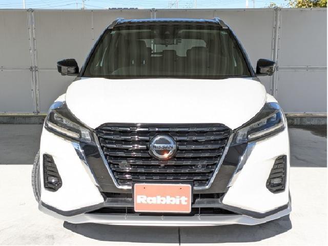 キックス 1.2 X (e-POWER) ブリリアントホワイトパール×ブラック の