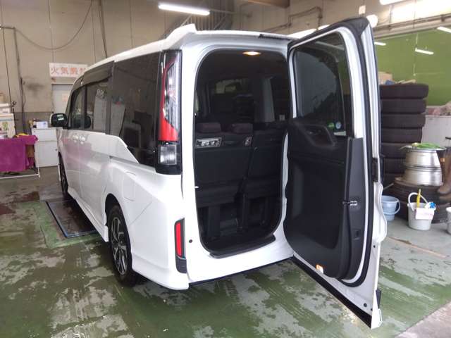 ステップワゴン 1.5 スパーダ ホンダ センシング パールホワイト